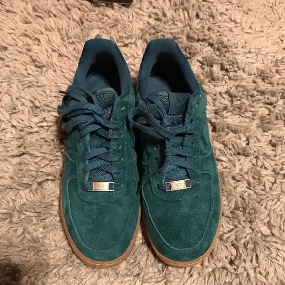 Nike Shoes - NIKE AIR FORCE 1 size 8.5 women’s